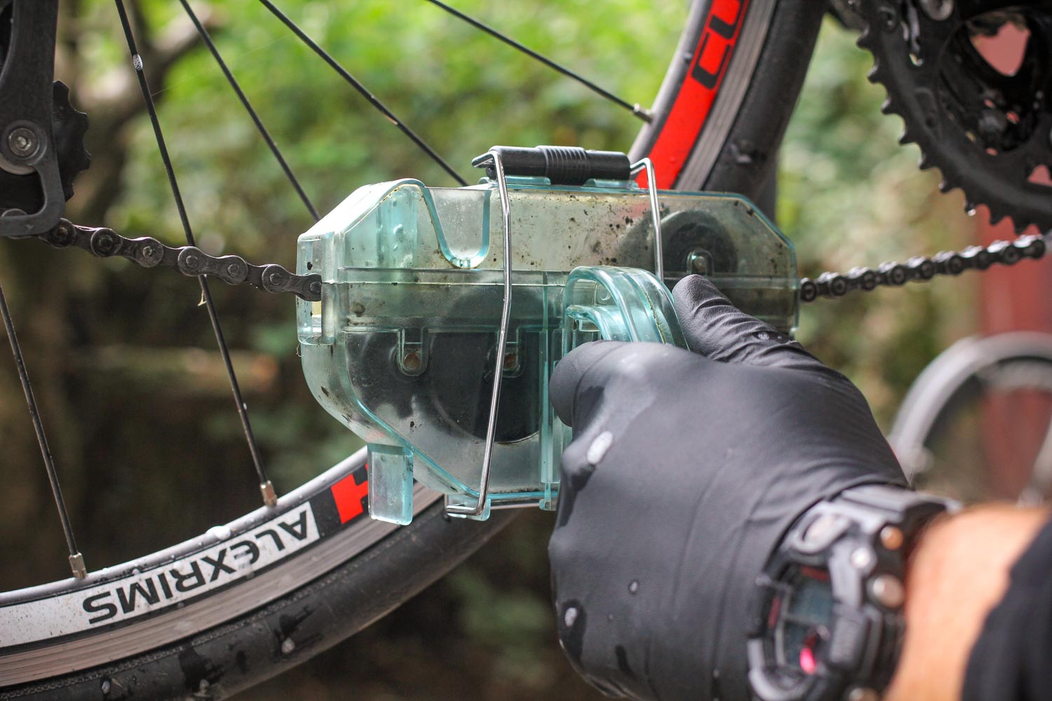 chain cleaning bike