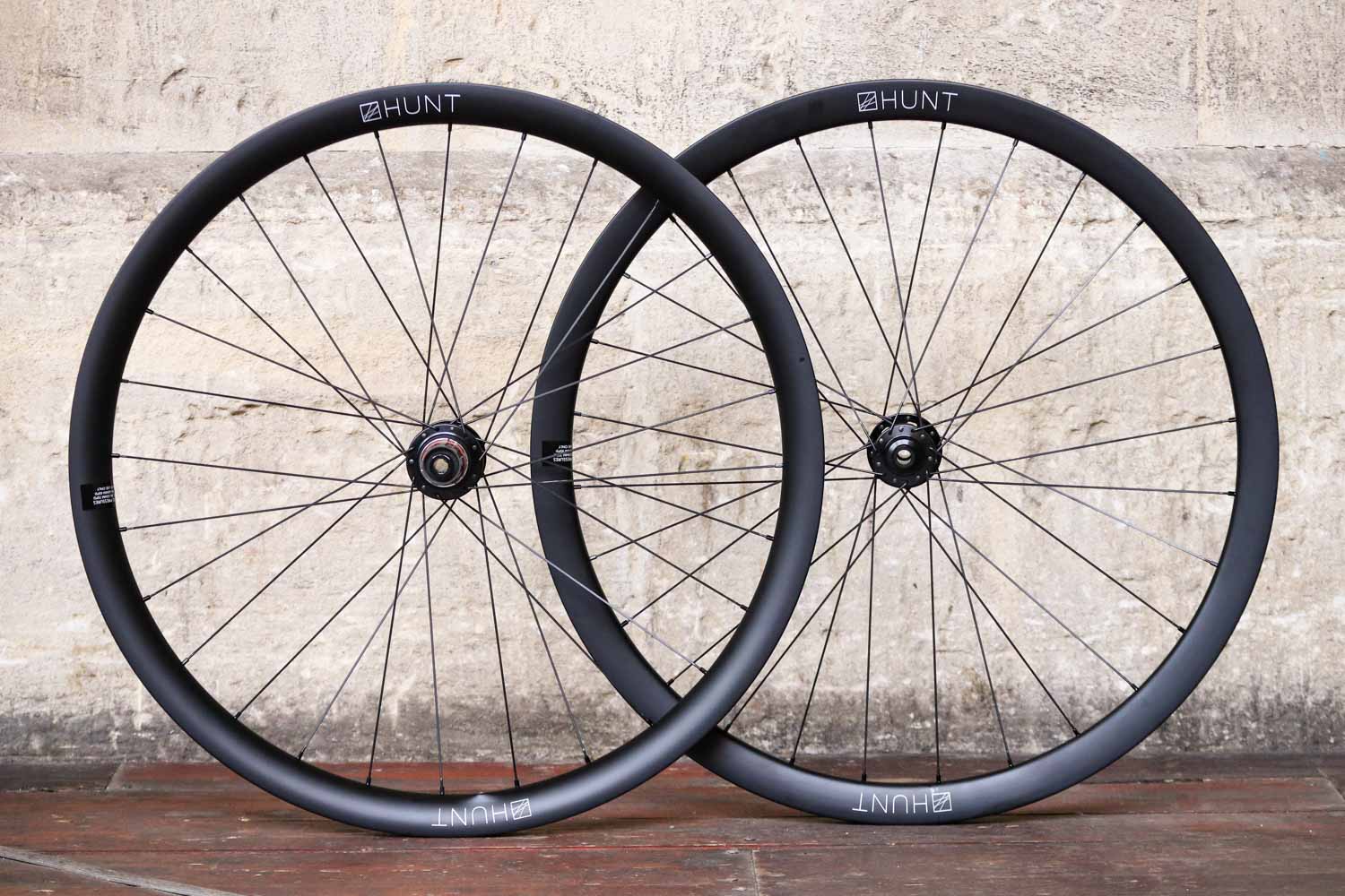 gravel carbon wheels