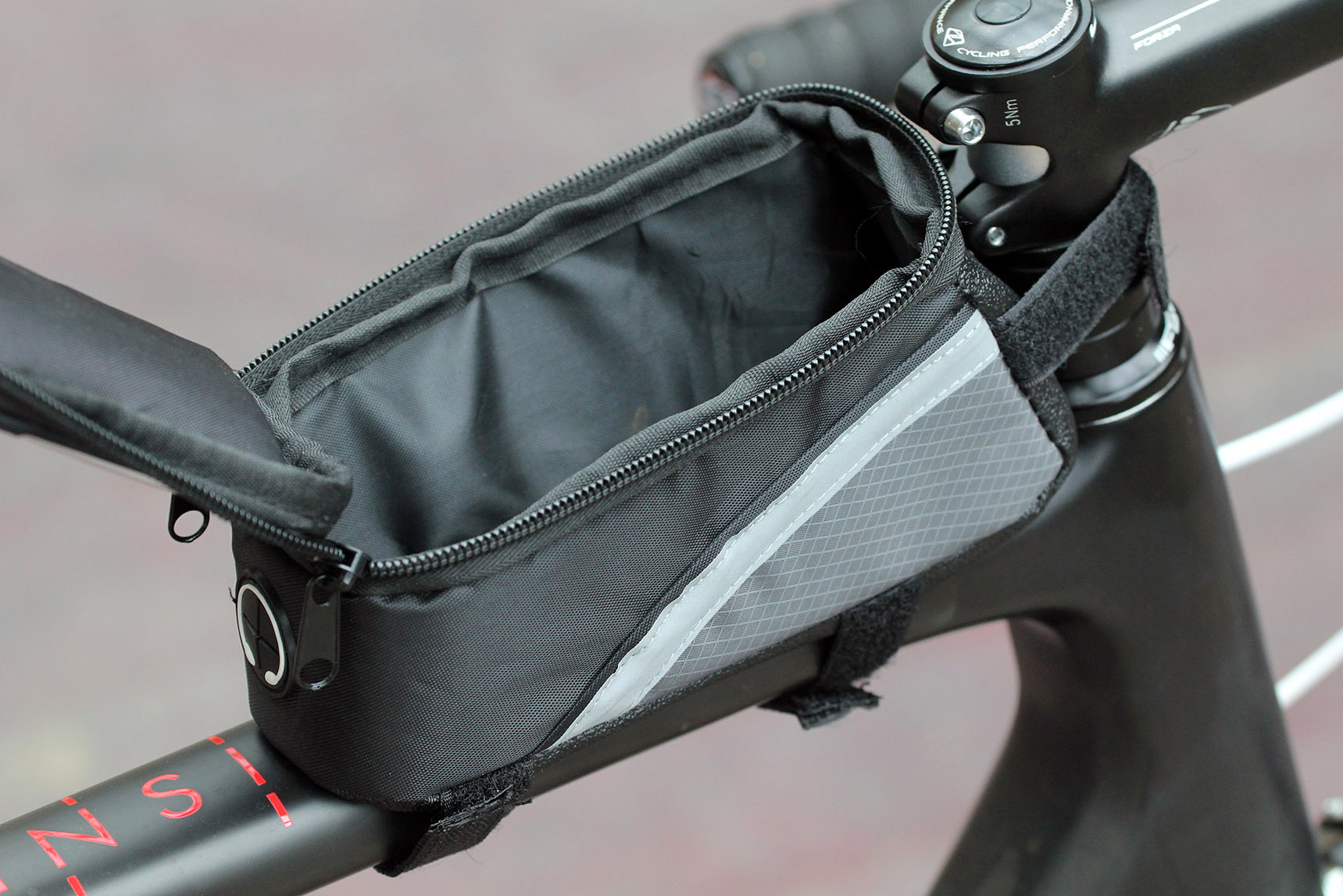 UK Waterproof MTB Mountain Bike Frame Front Bag Pannier Bike Mobile Phone Holder