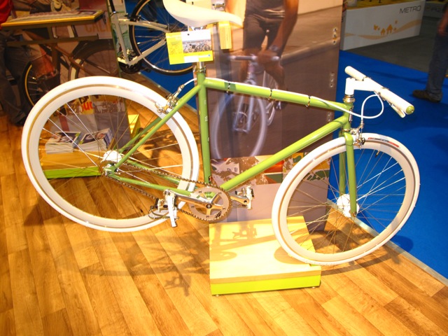 globe fixie bike