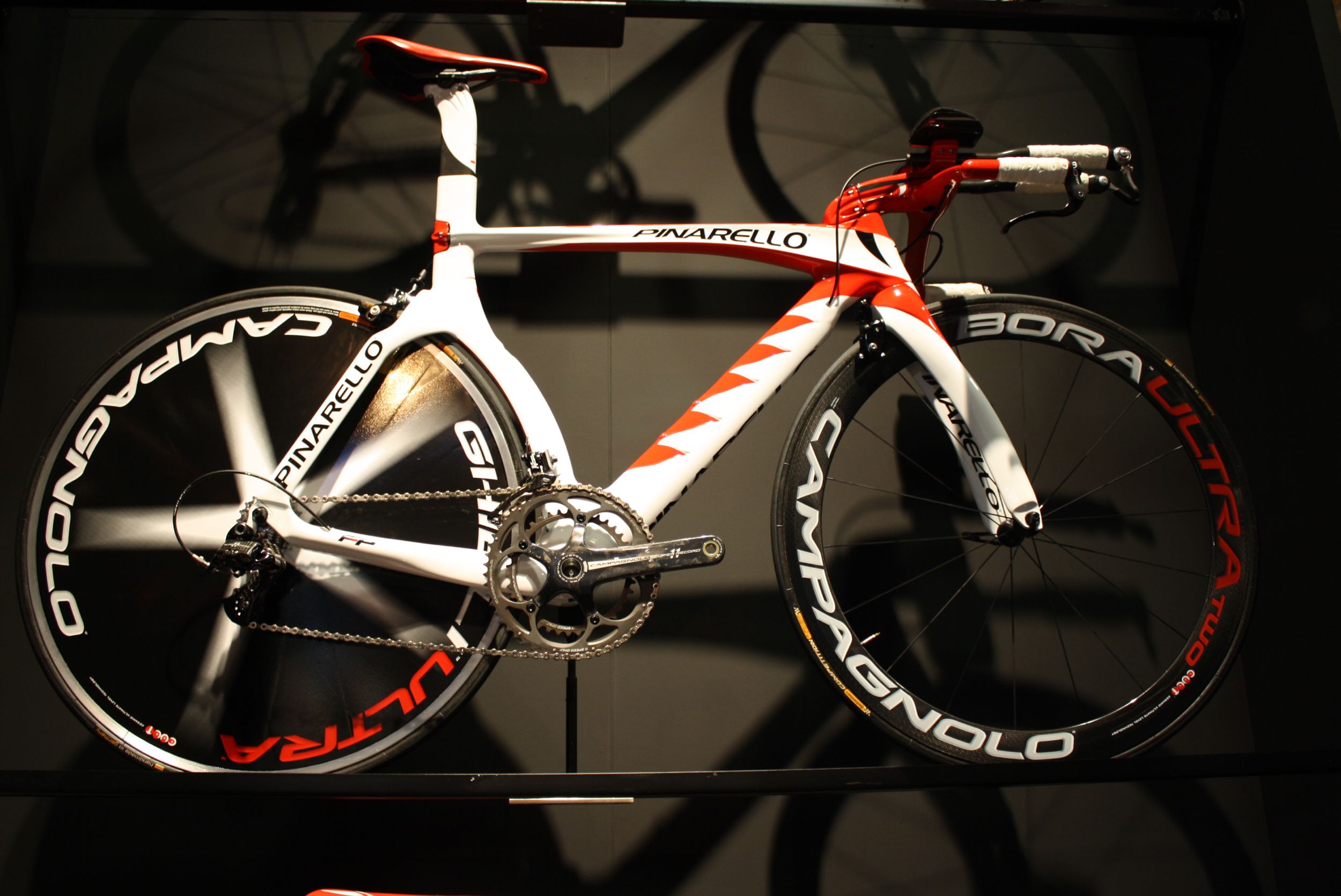 Eurobike 2010: New Pinarello TT bike, sportive machine, road bike ...