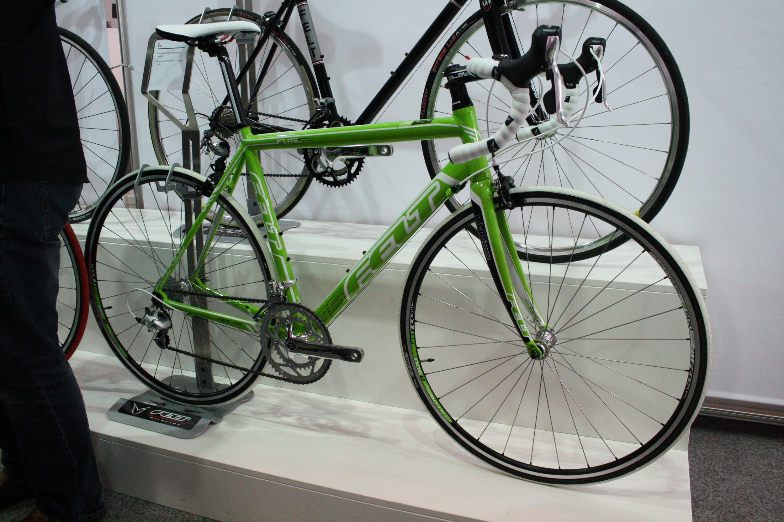 felt f95 road bike