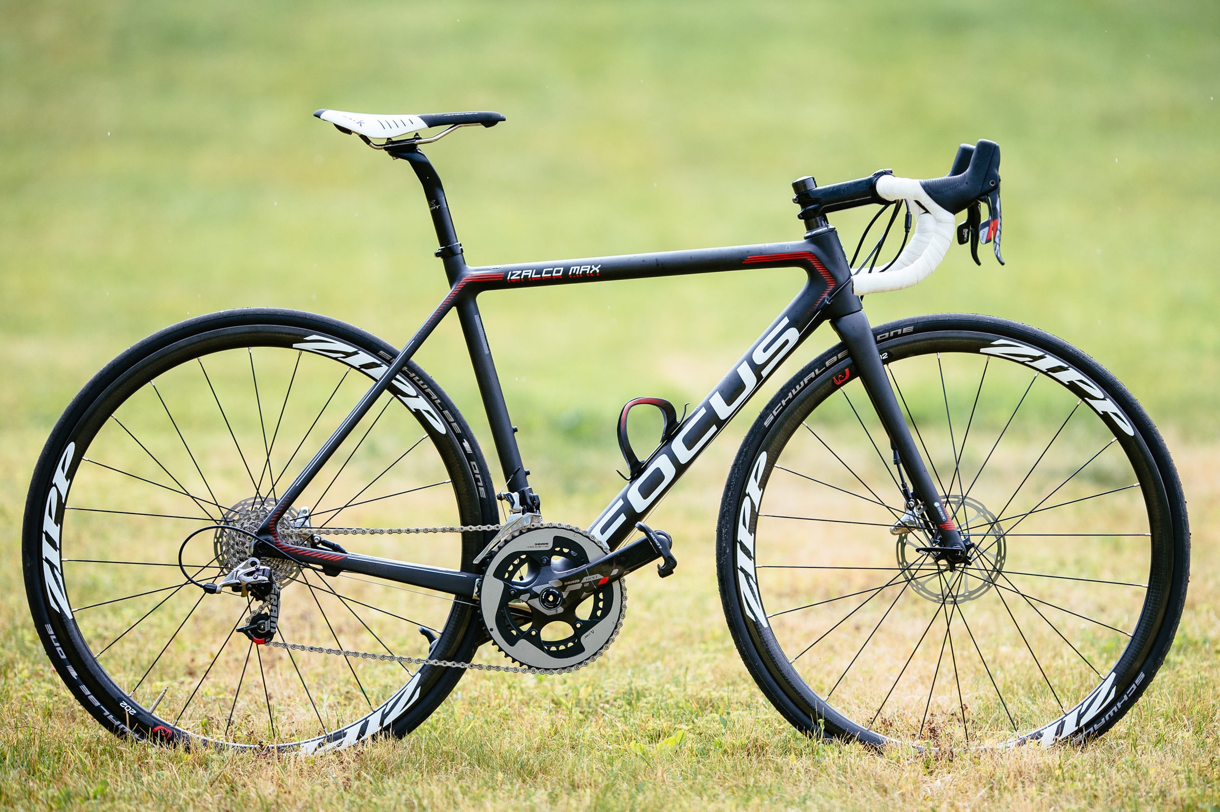 focus road bike