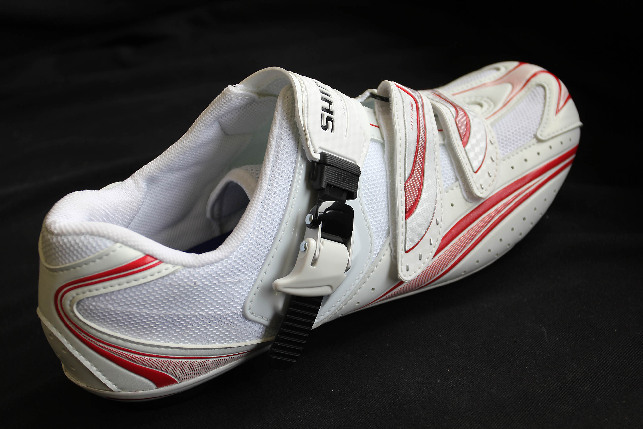 shimano r106 road shoes