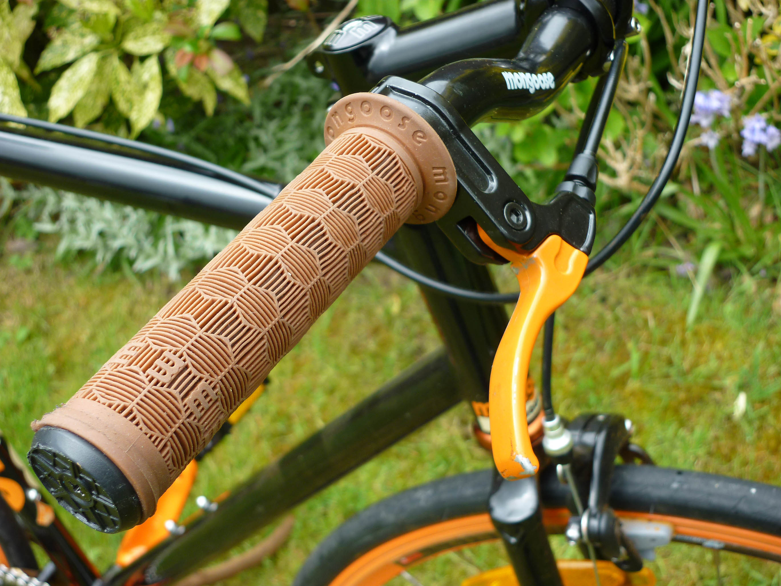 mongoose handlebar grips