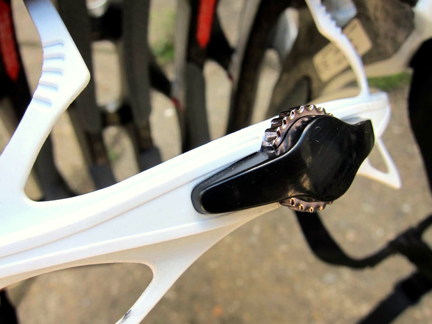 Dial adjuster on cycling helmet