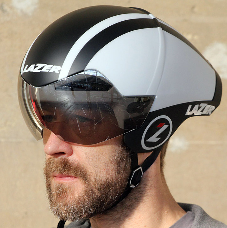 Aerodynamic cycling helmet