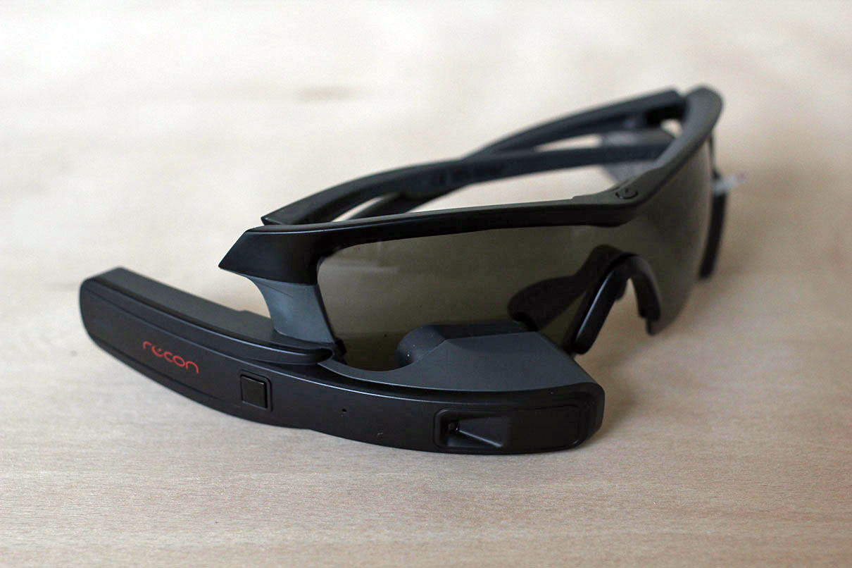 slids jug Vedligeholdelse Review: Recon Jet Black - Heads Up Display Smart Eyewear | road.cc