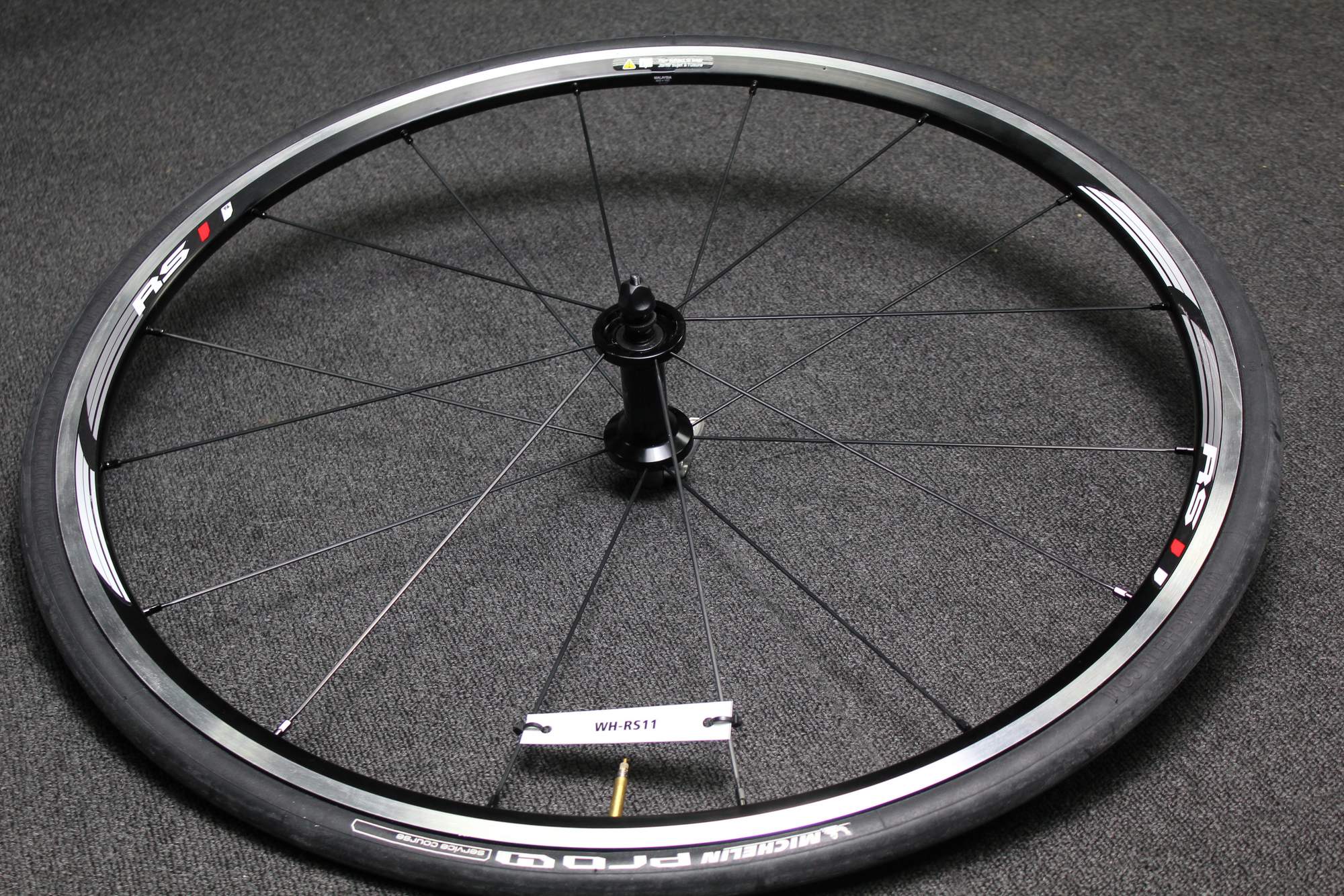 shimano rs11 front wheel