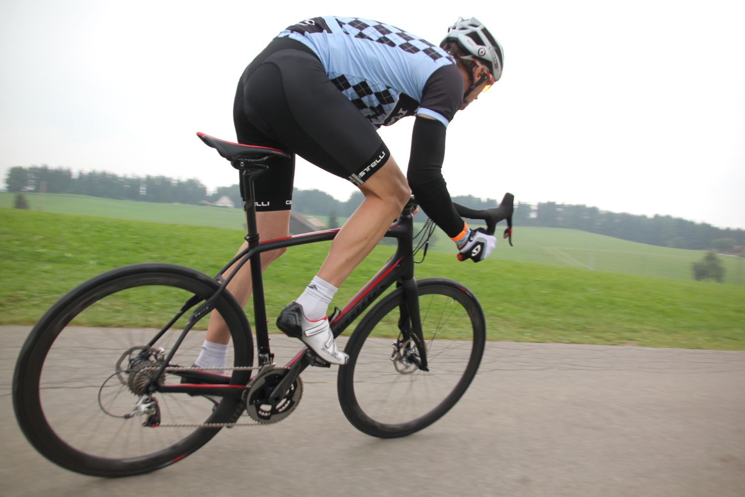 specialized roubaix sl4 carbon road bike