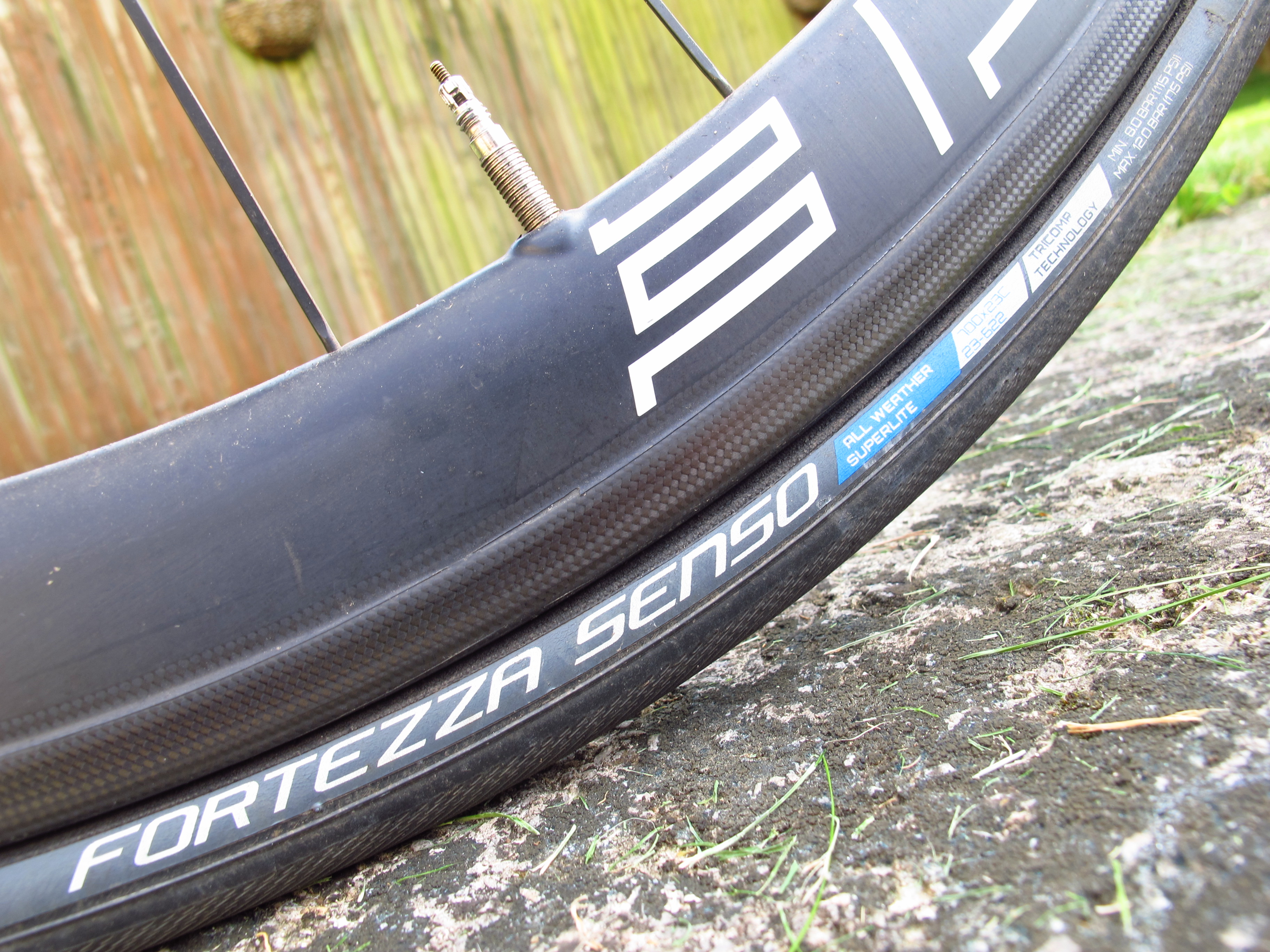 vredestein road bike tyres