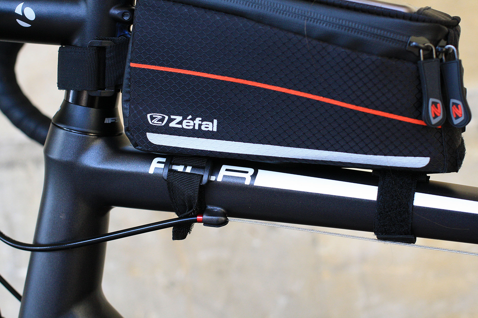 zefal top tube bike bag