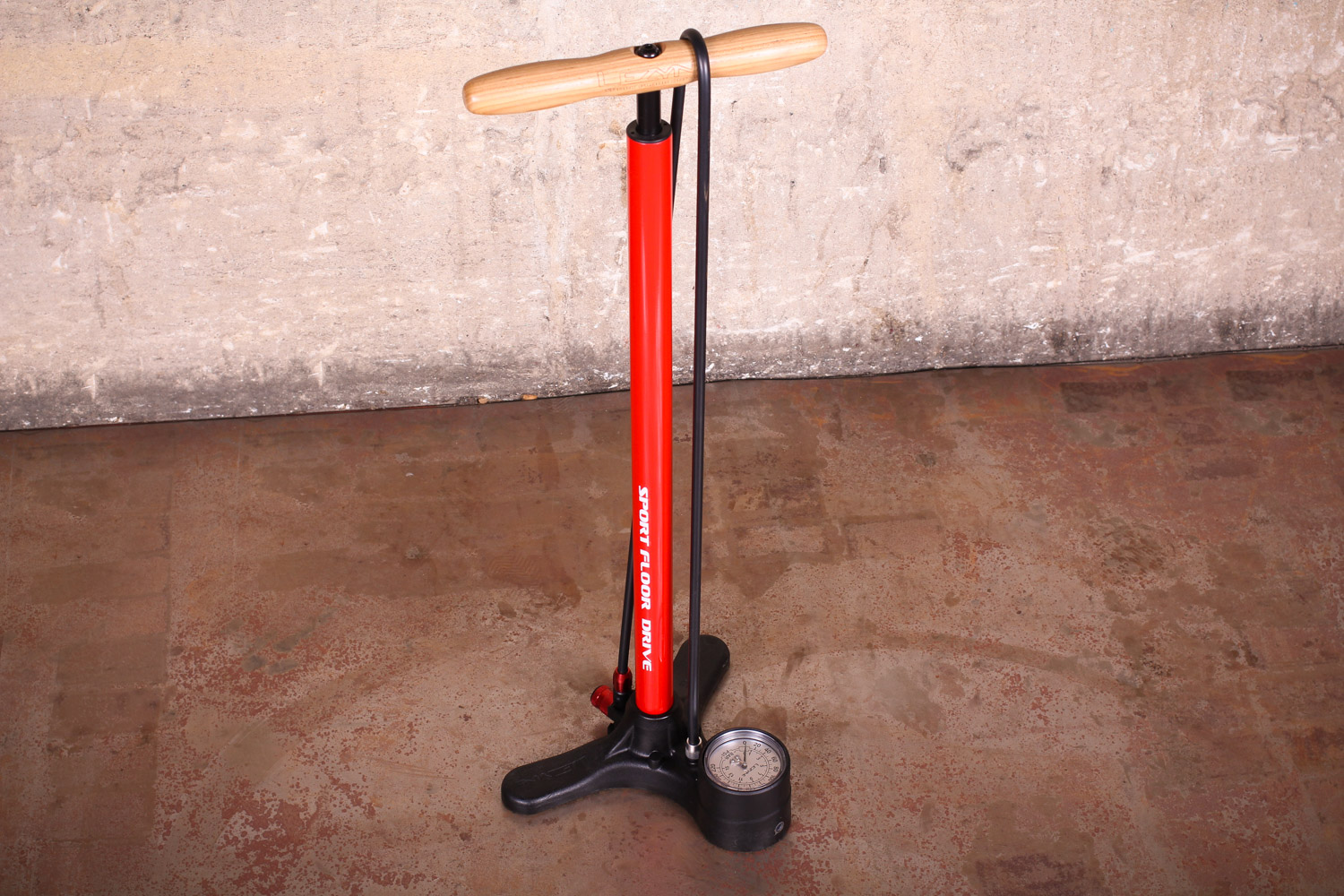 lezyne floor pump