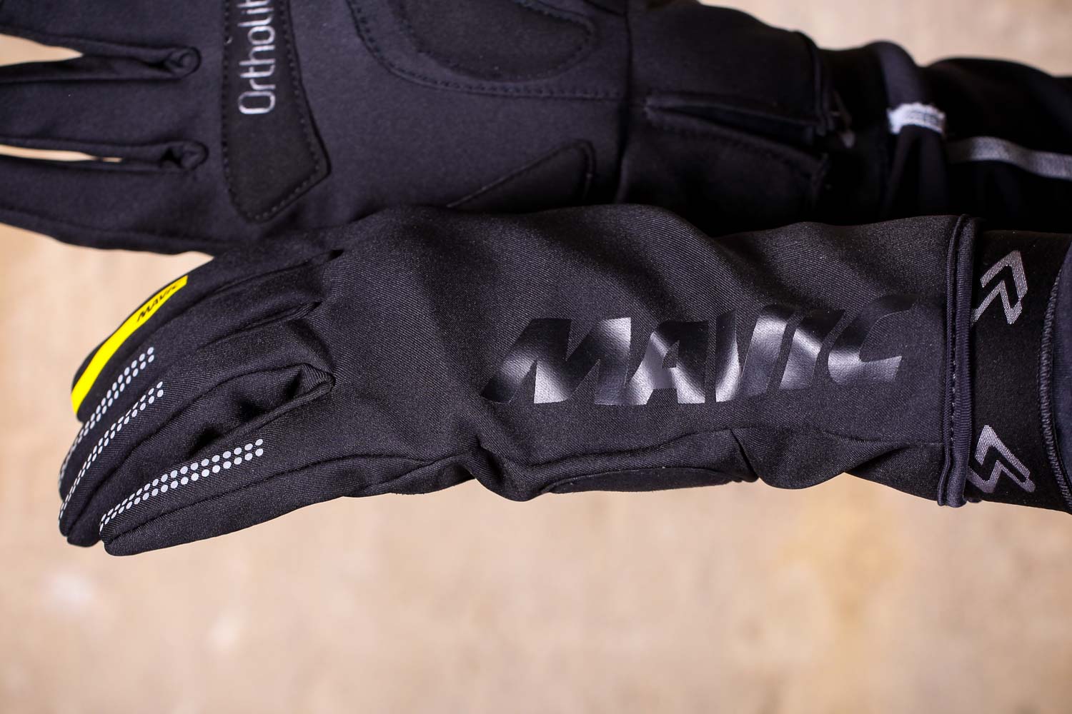 Review: Mavic Essential Thermo Gloves | road.cc