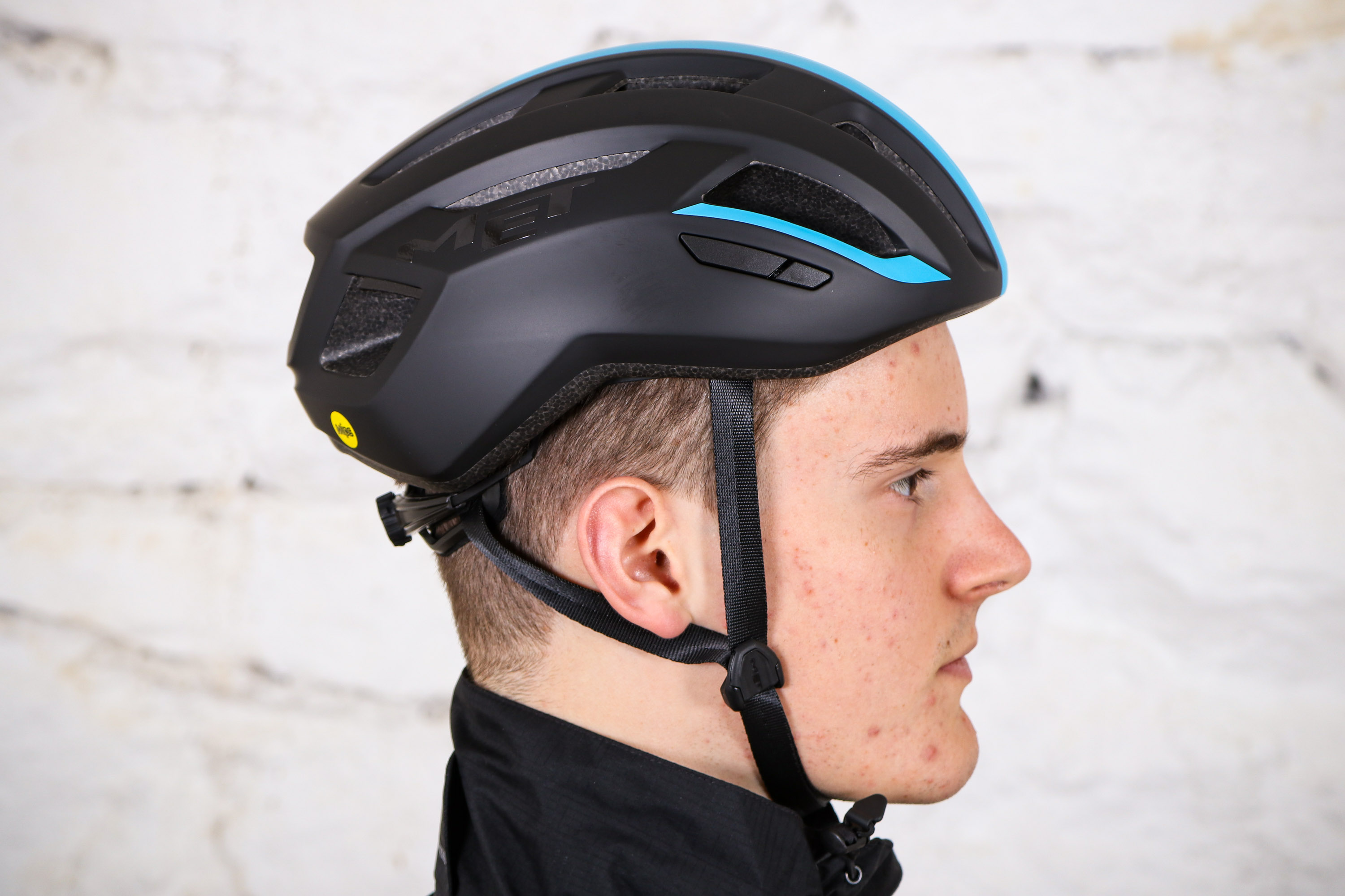 Review: MET Vinci helmet road.cc