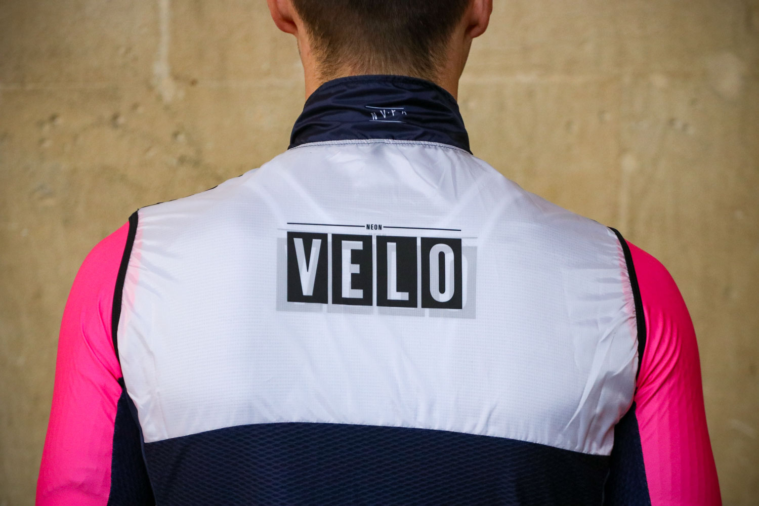 neon velo