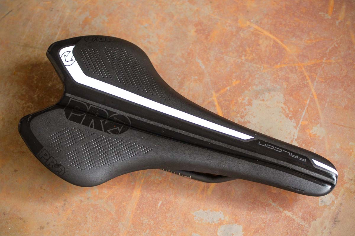Sella bici corsa PRO Falcon carbon rail bike saddle seat anatomic fit 142 mm