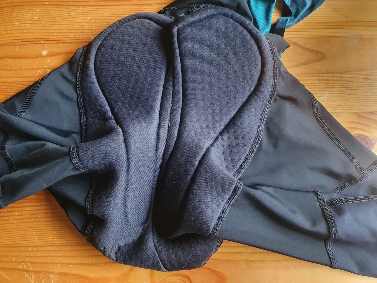 Review: Rapha Pro Team Crit Bib Shorts | road.cc