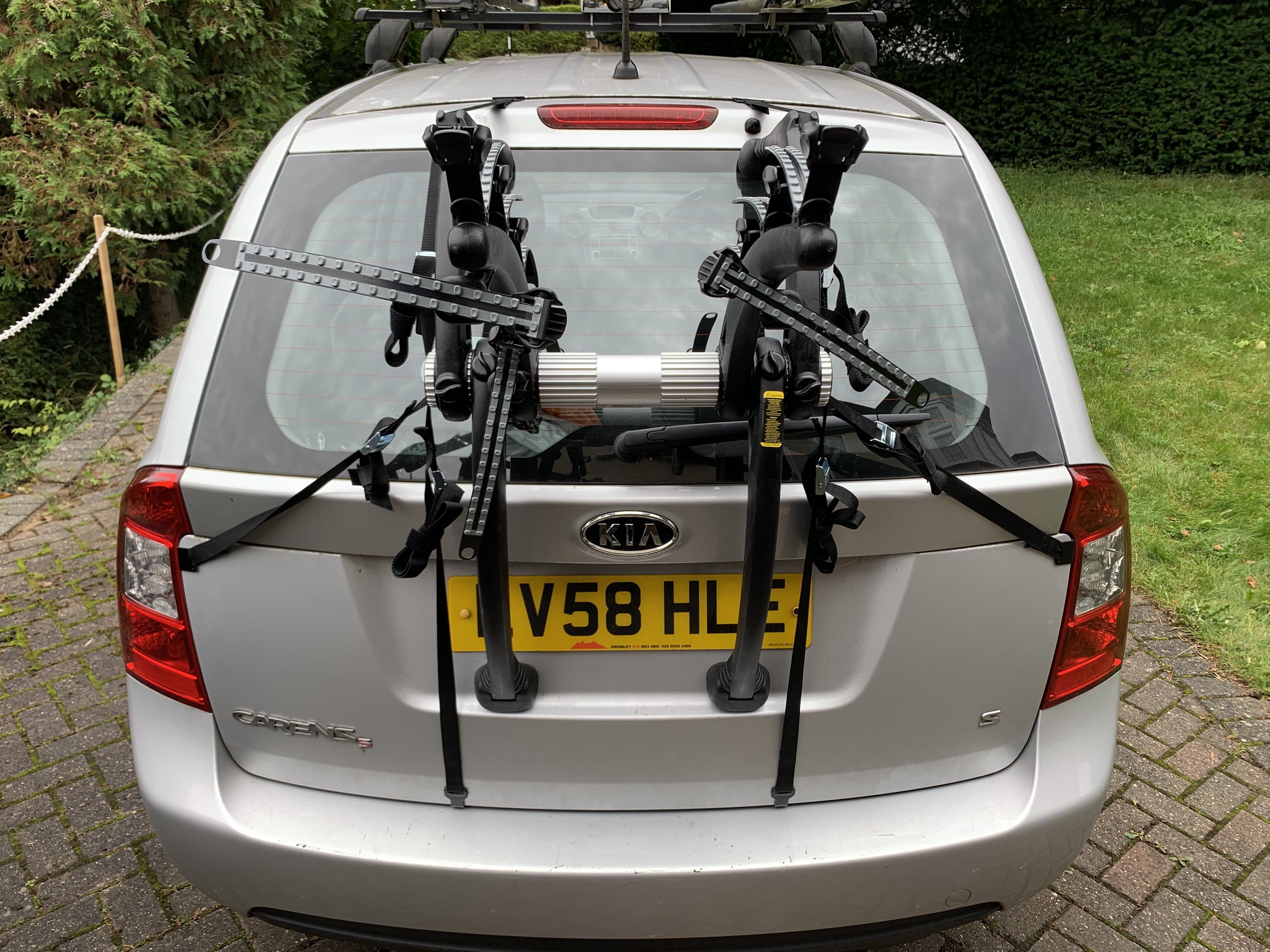 saris bike rack suv