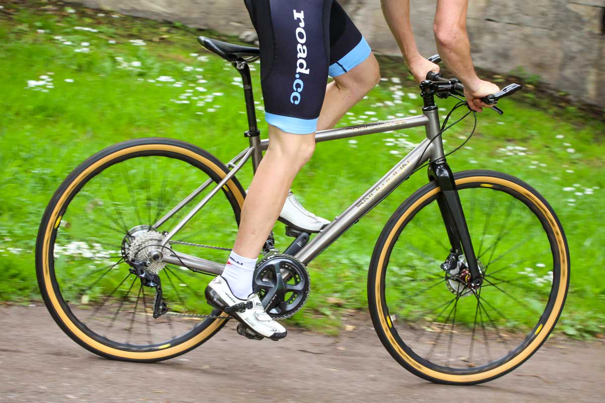 gravel bike flat handlebars