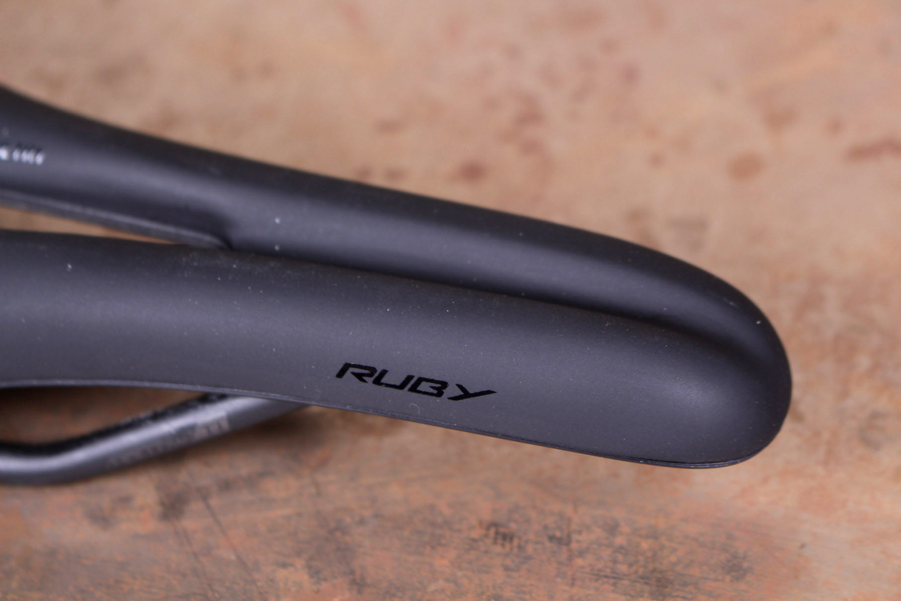 specialized ruby expert saddle