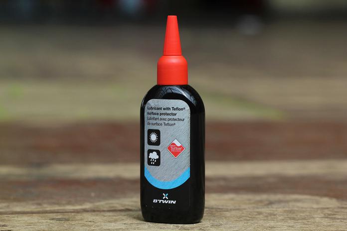Review: B'Twin Lubricant with Teflon 