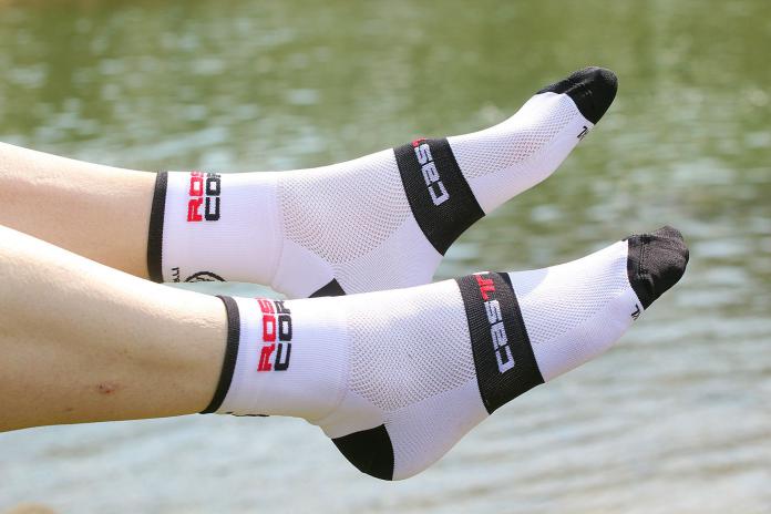 One Pair Details about   Castelli ROSSO CORSA PRO 9 Cycling Socks BLACK
