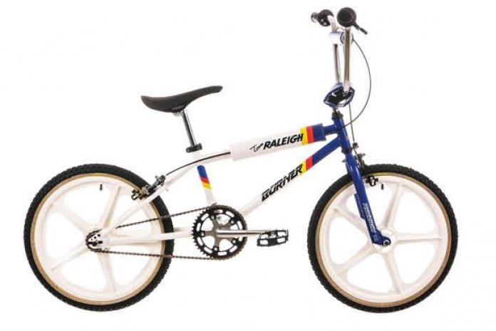 pastel beach cruiser bike