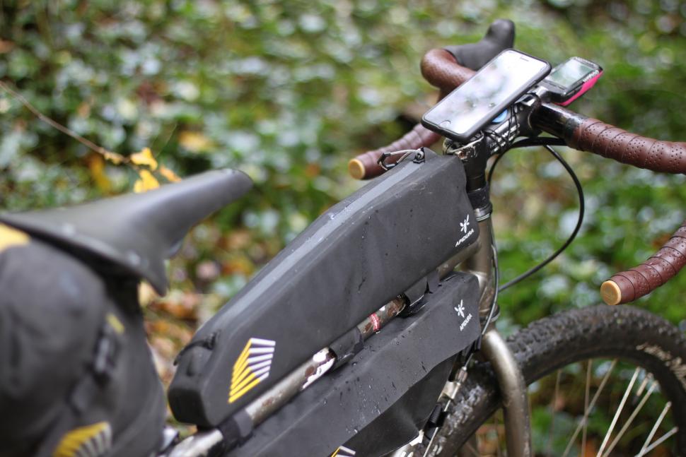 top tube bag apidura