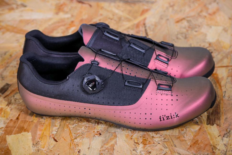 Review: Fizik R4 Tempo Overcurve Wide shoes | road.cc