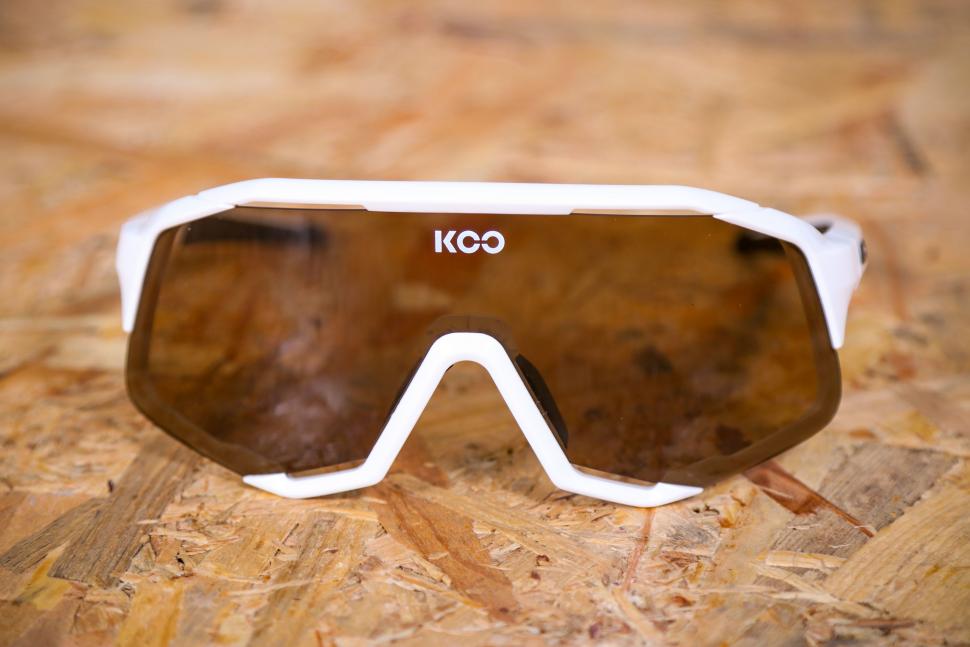 (取寄) サングラス KOO Demos Sunglasses White Brown