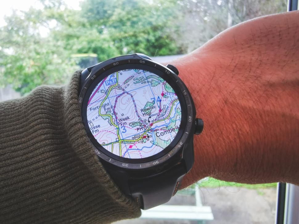 Mobvoi TicWatch Pro3 Ultra GPS腕時計(デジタル)