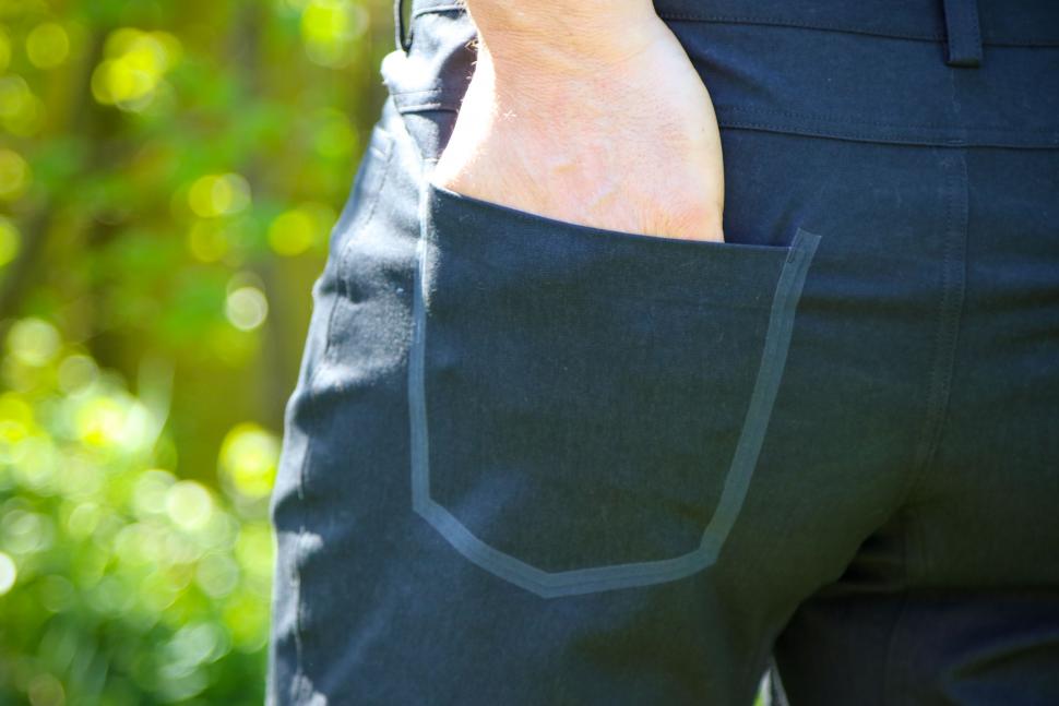 Review: Specialized RBX Adventure Over-Shorts