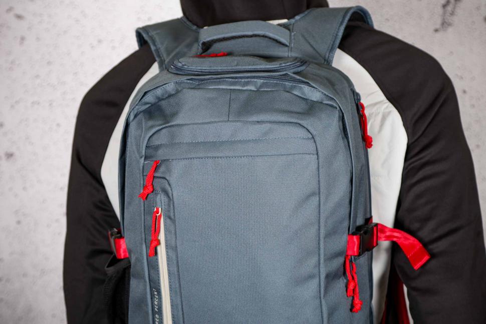Review: 100% Transit Backpack | road.cc