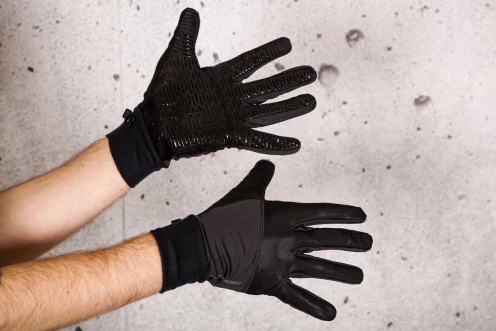 Review: Bontrager Circuit Windshell Cycling Gloves