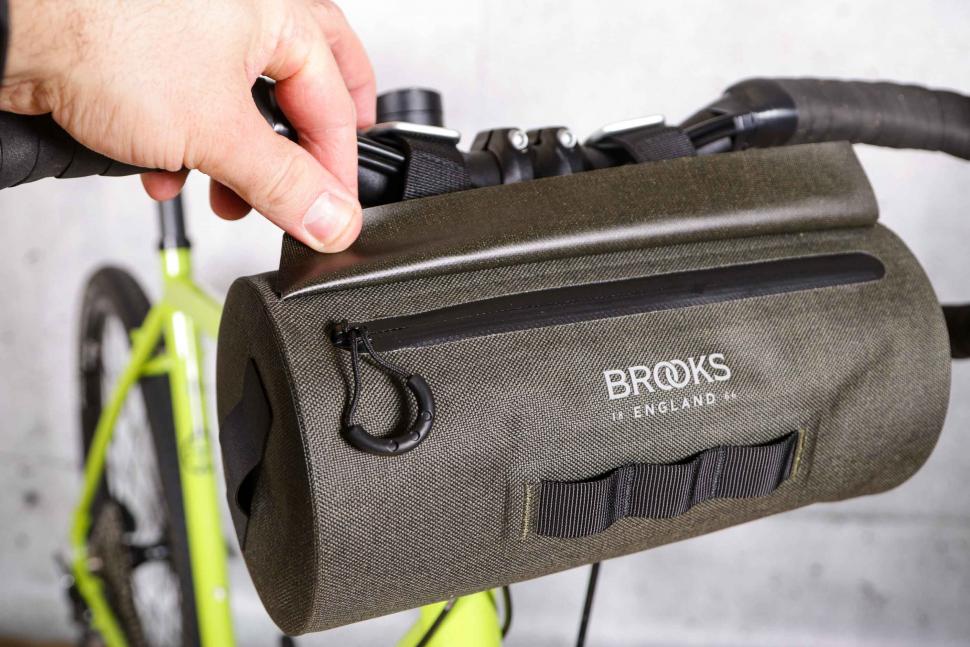 Review: Brooks Scape Handlebar Pouch | road.cc