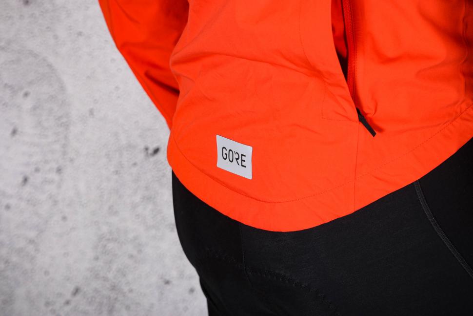 Gore Torrent 2021 men's jacket - reflective logo.jpg