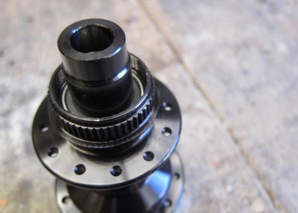 Centerlock hubs clearance