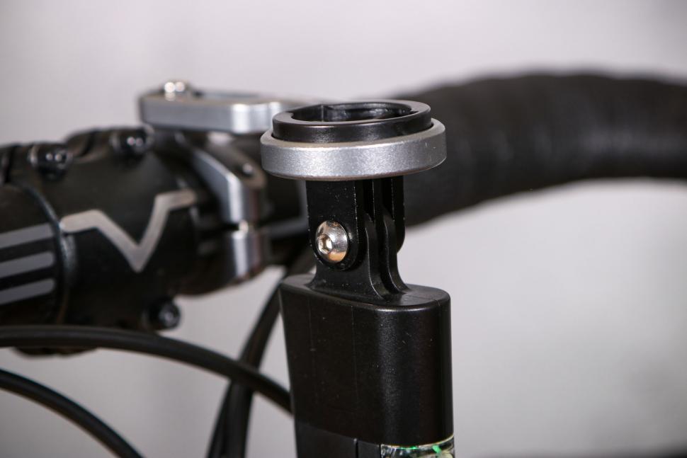 Review: L-Bow FL1 Front Bike Light with Gub handlebar computer mount ...