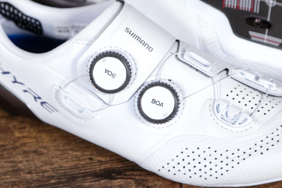 Shimano s phyre on sale white