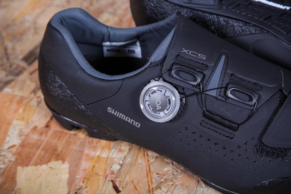 The 8 Best Spin Shoes 2021 - Shoes For Indoor Cycling