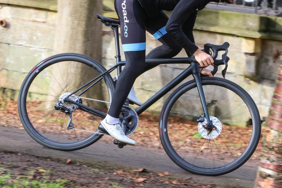 Review Specialized Aethos Pro Ultegra Di2 road.cc