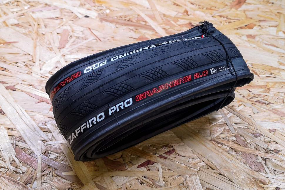 Un evento flexible asiático Review: Vittoria Zaffiro Pro V Graphene 2.0 700x30 tyre | road.cc