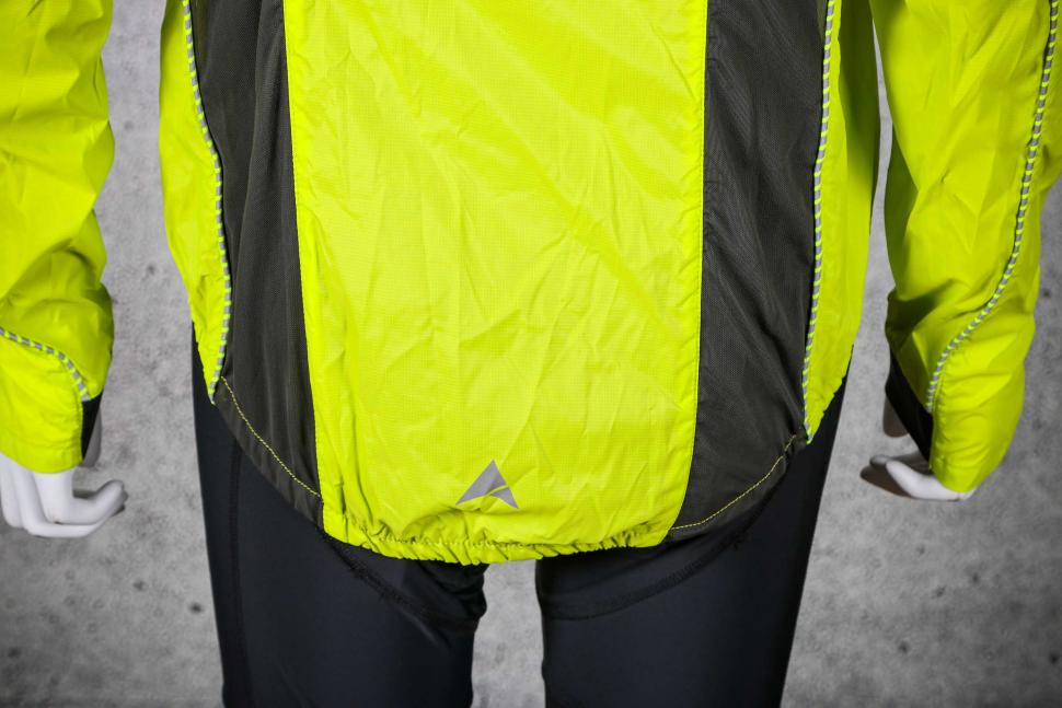 Review: Altura Airstream Women’s Windproof Jacket | road.cc