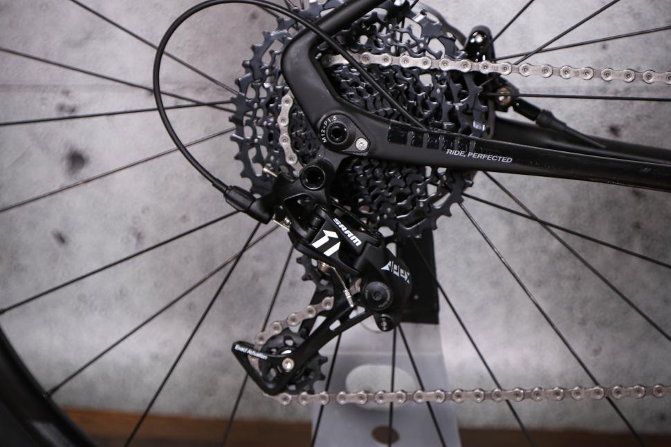 Sram apex 1x11 online gravel