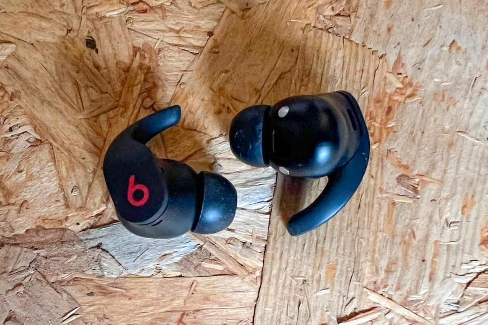 Review: Beats Wireless Earbuds Fit Cancelling Pro Noise