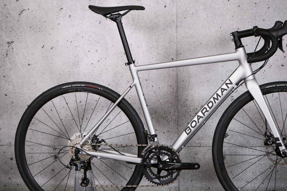 Boardman slr 8.8 store road bike