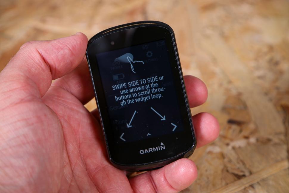  Garmin Edge 830, Performance GPS Cycling/Bike Computer with  Mapping, Dynamic Performance Monitoring and Popularity Routing : Electronics
