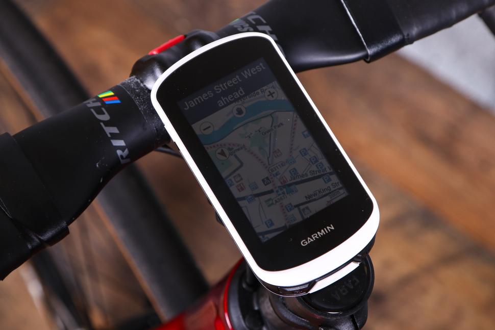 Discover new routes with the Edge Explore 2 series from Garmin