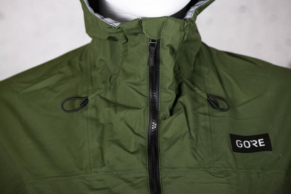 Review: Gore Lupra mountain bike jacket is perfect in it's own